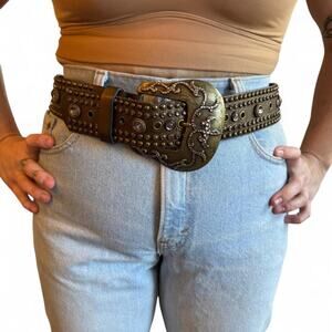 Womens belt heavily bedazzled size m/l